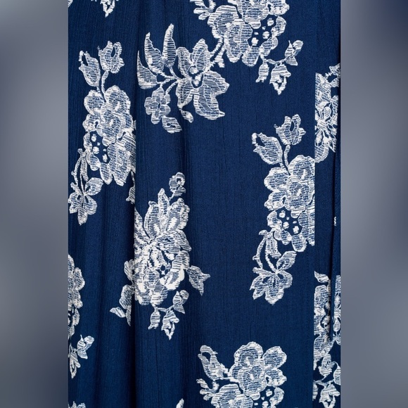Lulu’s Heart of Marigold Navy Blue Floral Print Wrap Maxi Dress Size XS - Picture 4 of 11